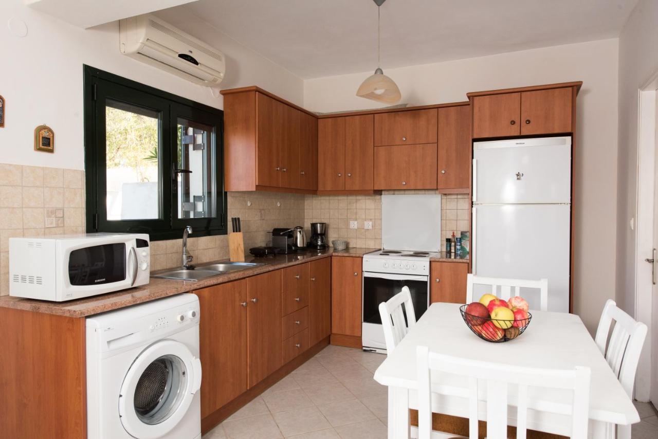 Villa Endless Blue กาลามิตซี ภายนอก รูปภาพ